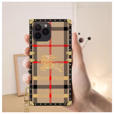 کاور مدل صندوقی مناسب برای گوشی موبایل اپل  iPhone 13 Pro به همراه بند آویز