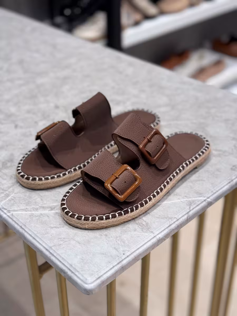 صندل زنانه طبی کد ss187 رنگ قهوه ای سایز 37