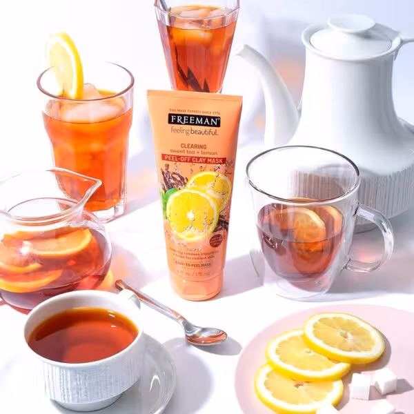 ماسک و اسکراب صورت و گردن freeman  لایه بردار خاک رس ( پاک کننده و روشن کننده عمیق پوست )حجم 175 میل  ساخت امارات