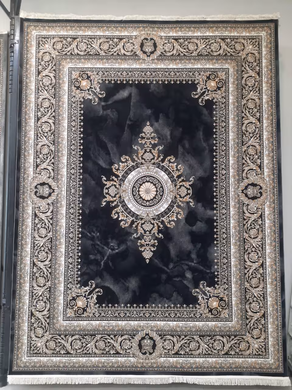 فرش اکریلیک 12متری 700شانه کاشان بانفشه ورساچه طراحی مدرن و شیک