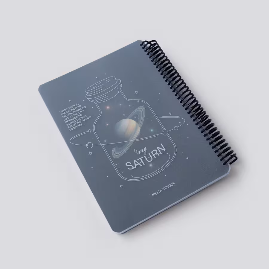 دفتر خط‌دار 100 برگ وزیری جلد طلقی SATURN پیل (PILL)