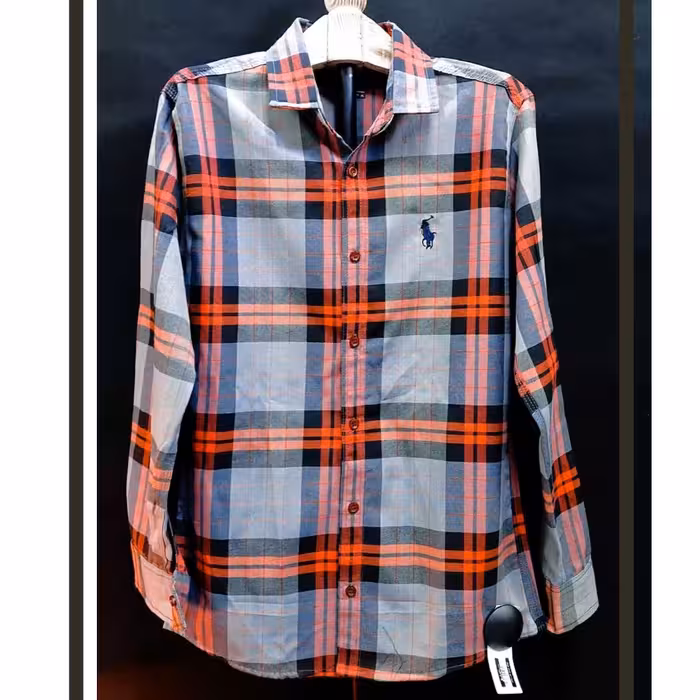 پیراهن  جدید مردانه با کیفیت عالی در سایز بندی xl  با 40 درصد تخفیف