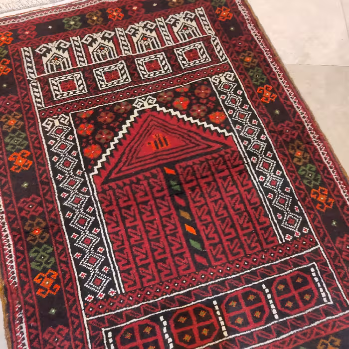 فرش دستبافت یک متری طرح بلوچ کد 86