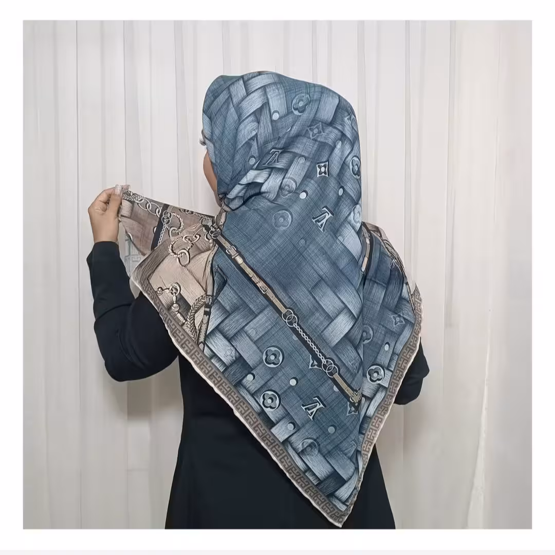 روسری نخی دست دوز طرحدار
