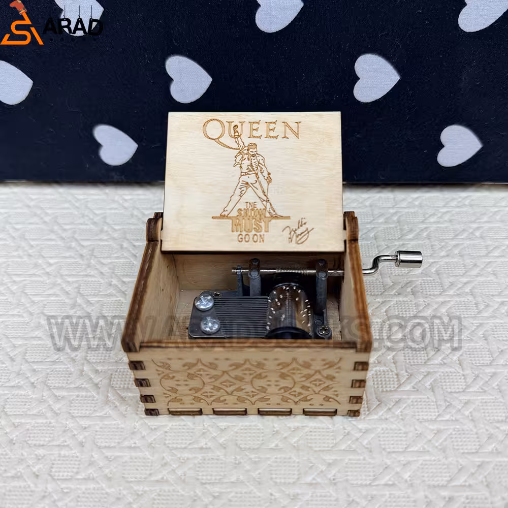 جعبه موزیکال The show must go on