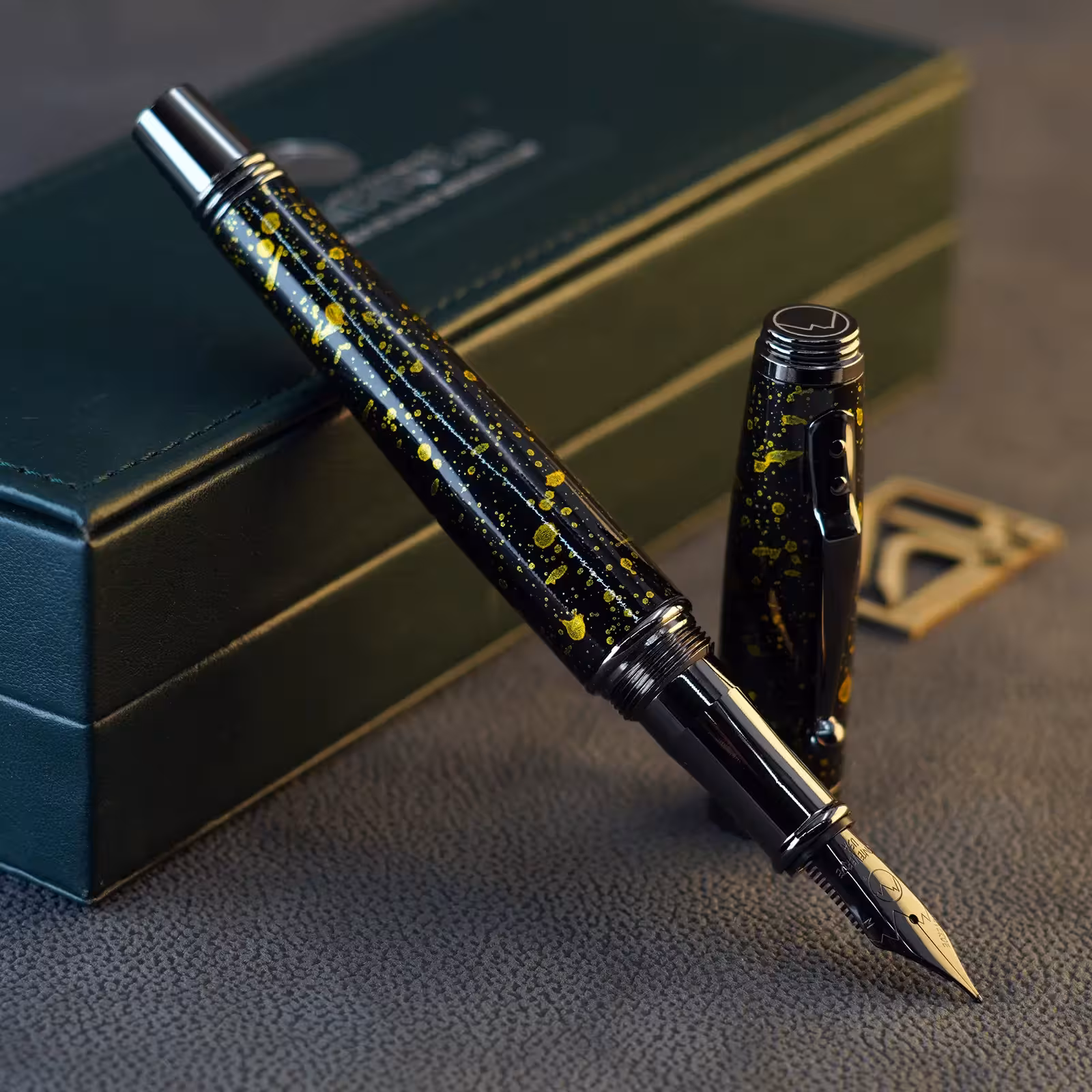 خودنویس مونته ورده اینوینچیا نور ستاره زرد MONTEVERDE Invincia vega FP starlight yellow