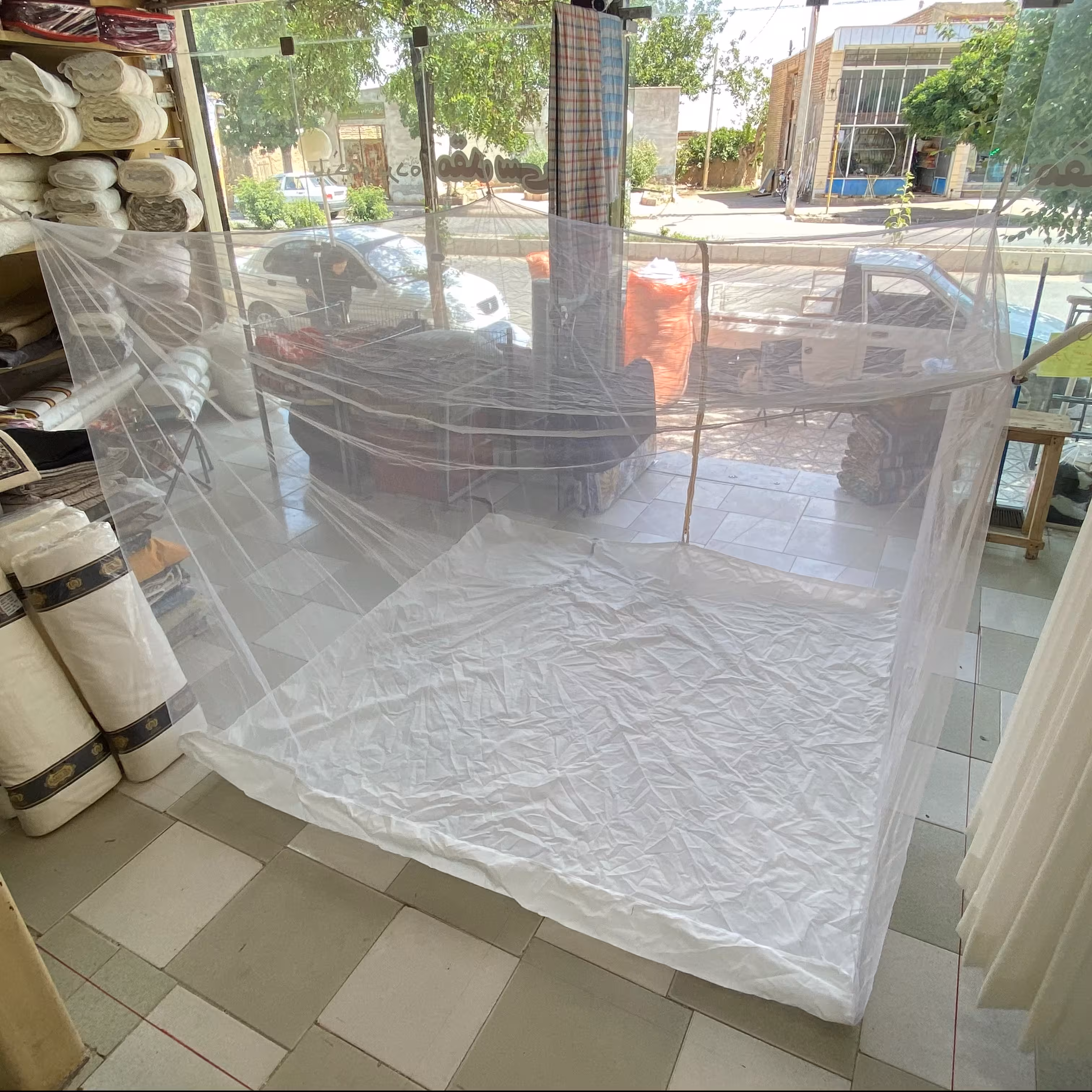 پشه بند 4 نفره کفه دار 2 متر در 2.5 متر  با کفه متقال مناسب انواع پشه ها