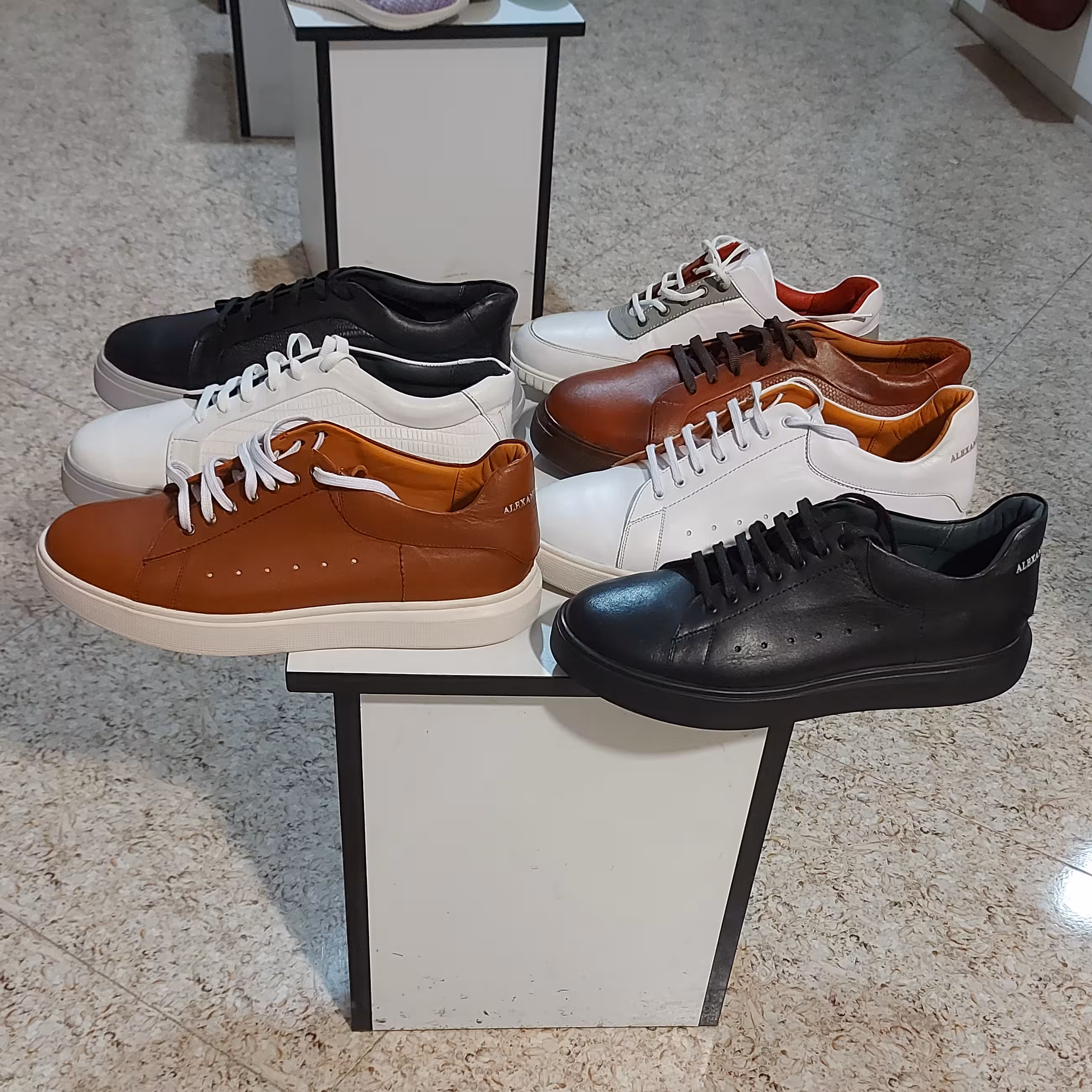 ونس چرم مردانه در رنگ های مختلف سایز 40 تا 44