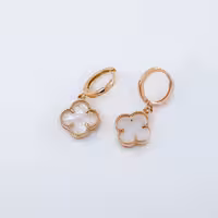 گوشواره ونکلیف سفید