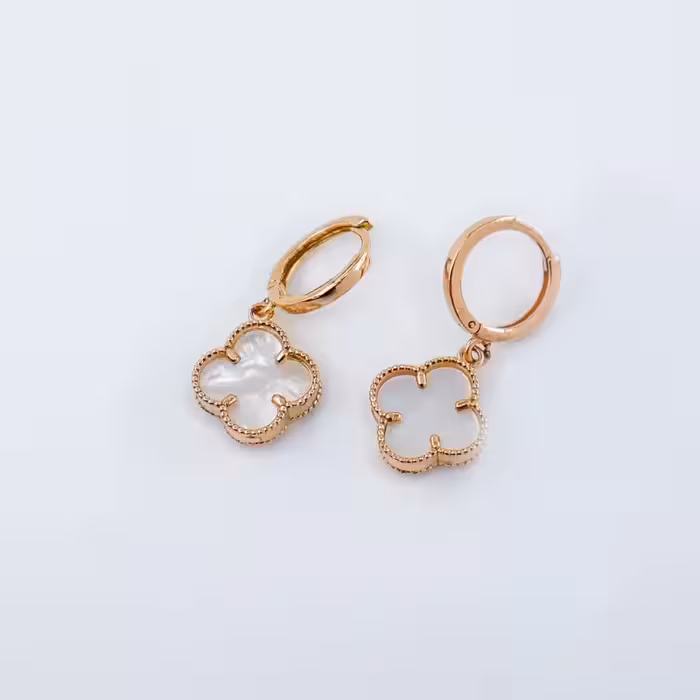 گوشواره ونکلیف سفید