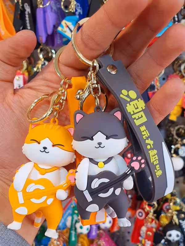 جاسوییچی طرح گربه خواننده