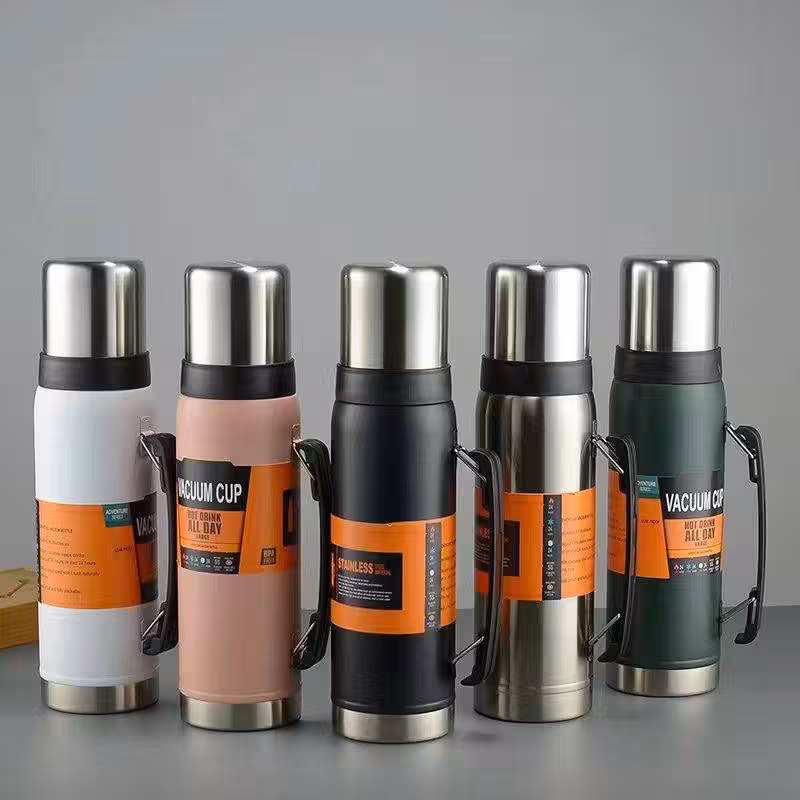 فلاسک کوهنوردی دسته دار