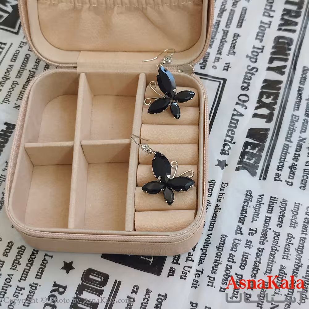 گوشواره پروانه جواهری مدل آویز نگیندار رنگ نقره ای کد GSH152116W