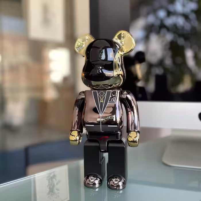 فیگور مدل Bearbrick daft punk Gold