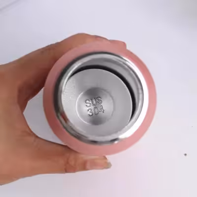 فلاسک دیوانگ ژین مدل دور سیلیکونی گنجایش 0.680 لیتر