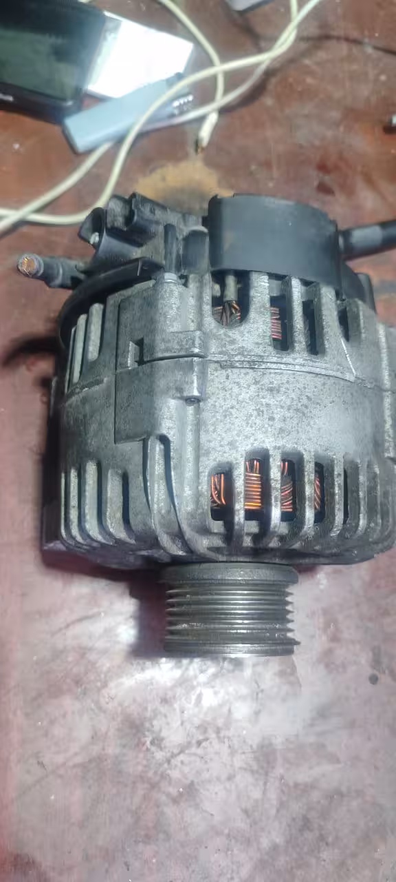 دینام 150 آمپر12 ولت استوک دست دوم فرانسه valeo