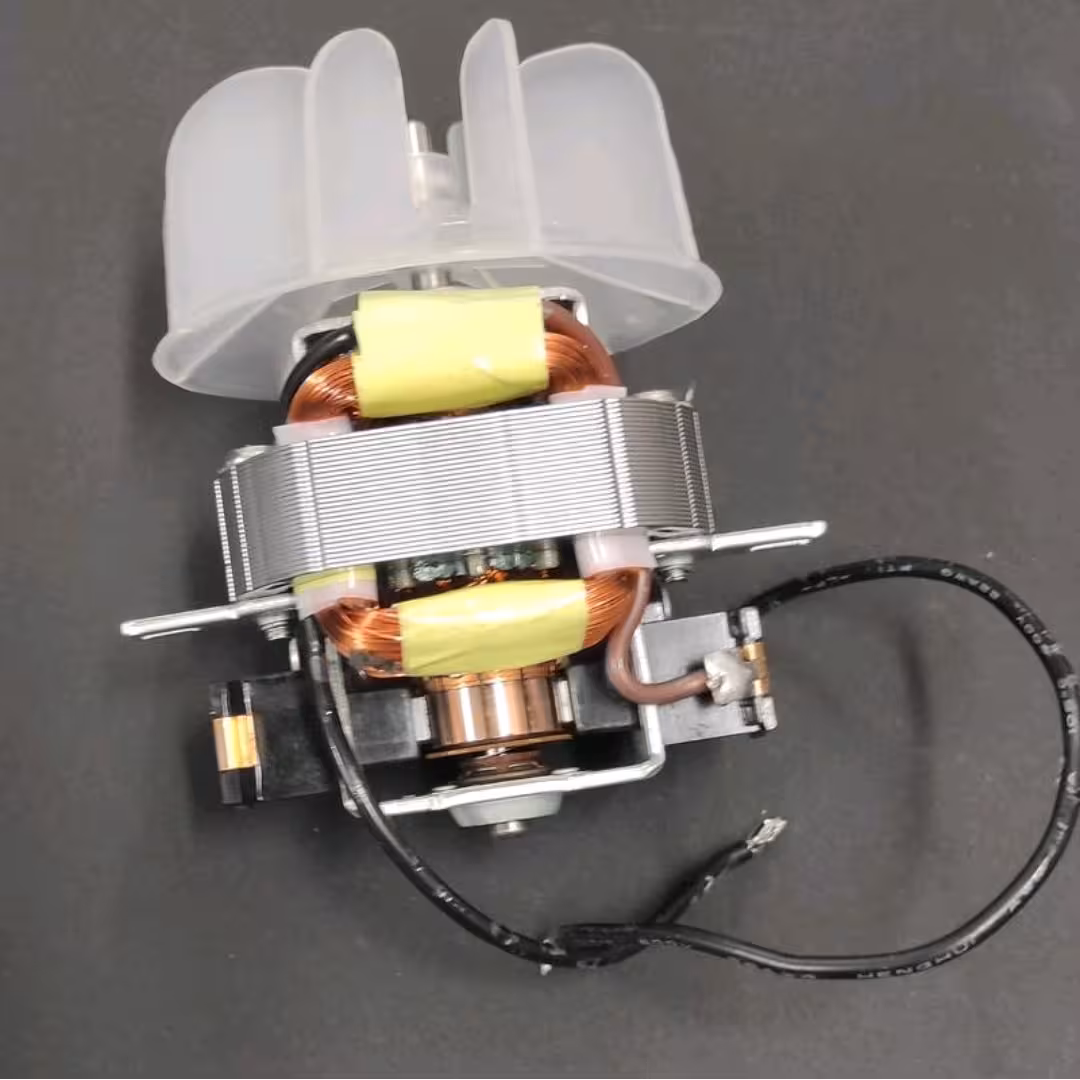 موتور سشوار  با پروانه دور بالا   