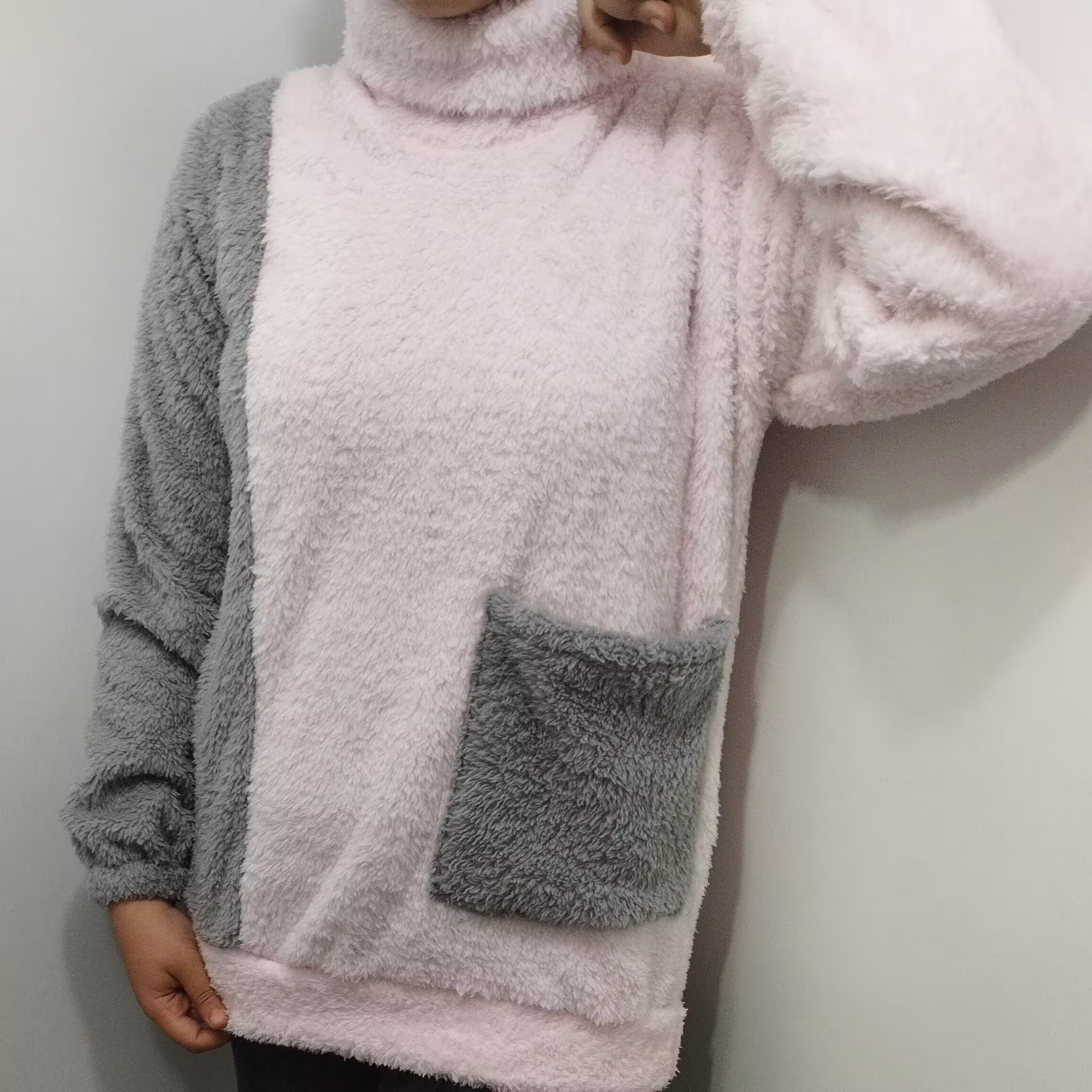 بلوز زنانه تدی فری سایز رنگ طوسی صورتی