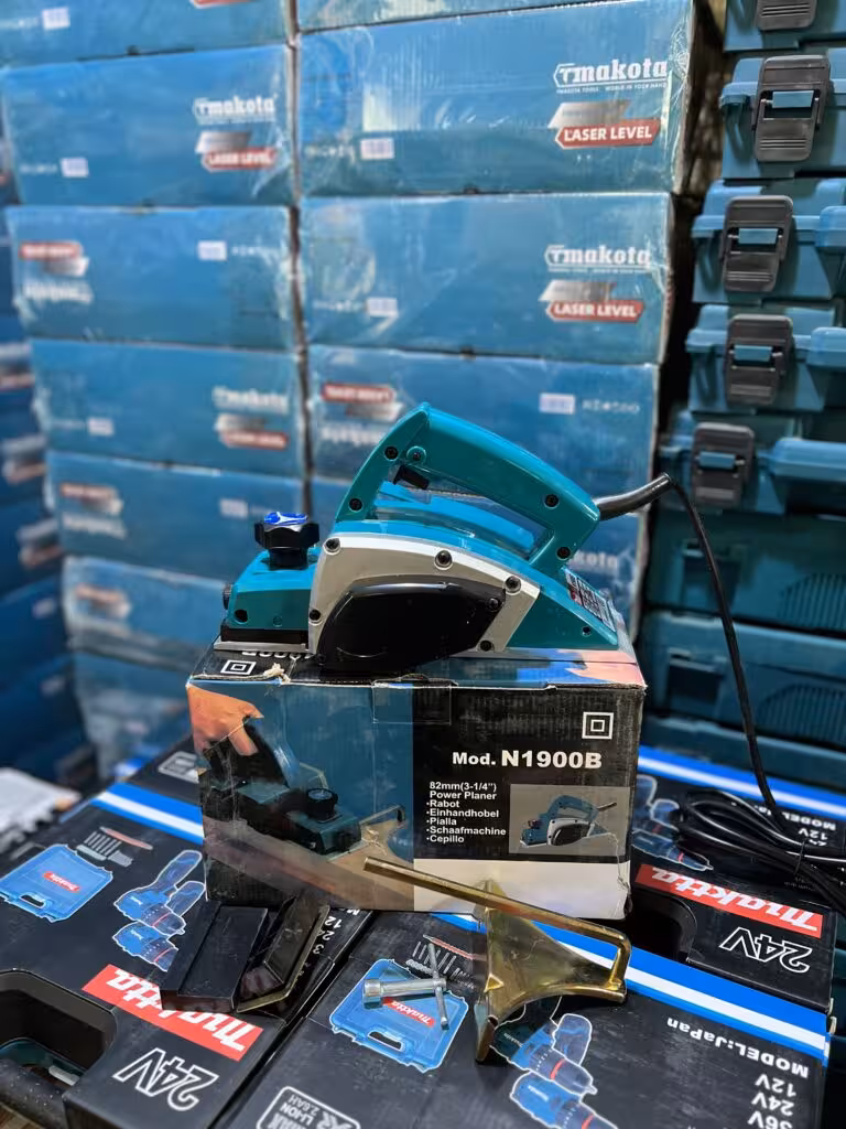 رنده برقی ماکیتا مدل N1900B