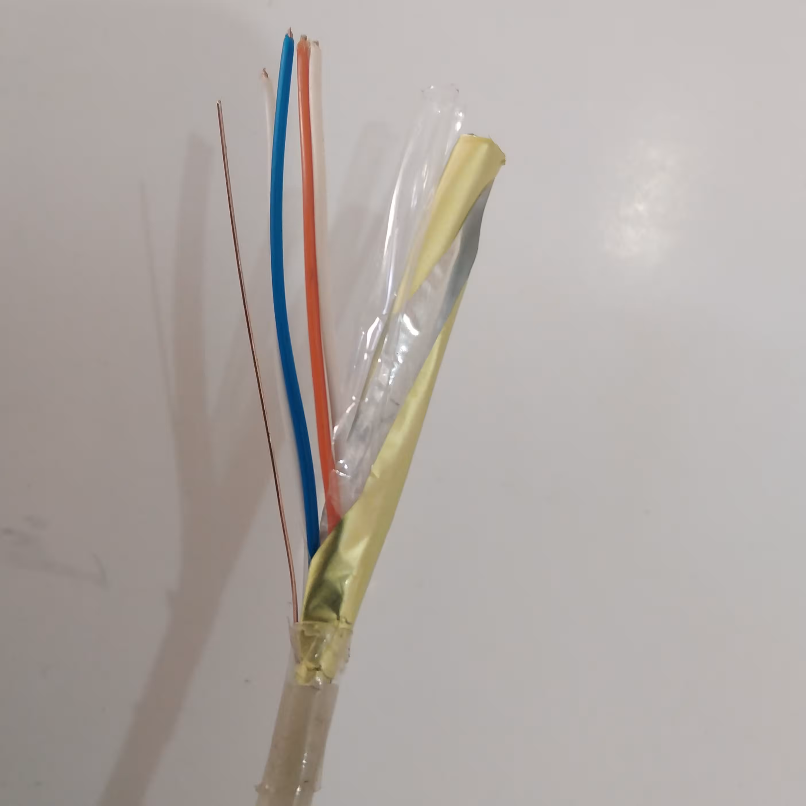 کابل دزدگیر  کابل دوزوج 2 در 2 در 6 مارک معتبر رویال