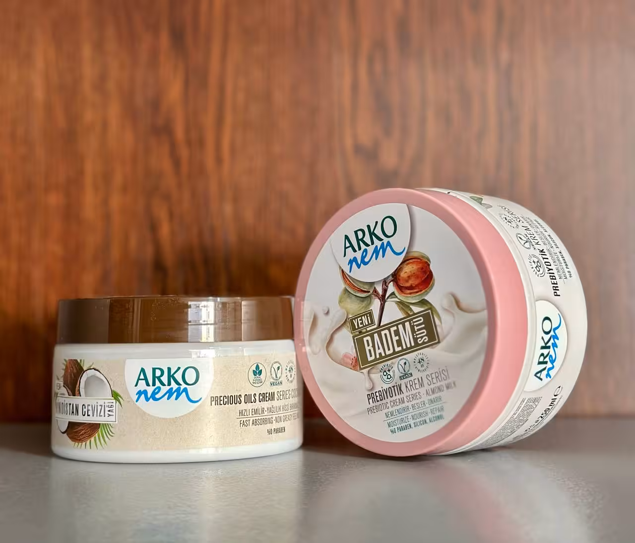 کرم مرطوب کننده دست و صورت آرکو میوه ای 250میل