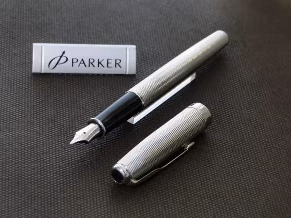 خودنویس پارکر مدل سونت چیزل (نقره‌ای گیره کروم) - PARKER SONET CHIZEL