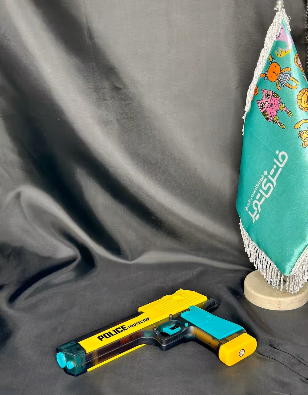 تفنگ دو کاره چسبونک و آبپاش