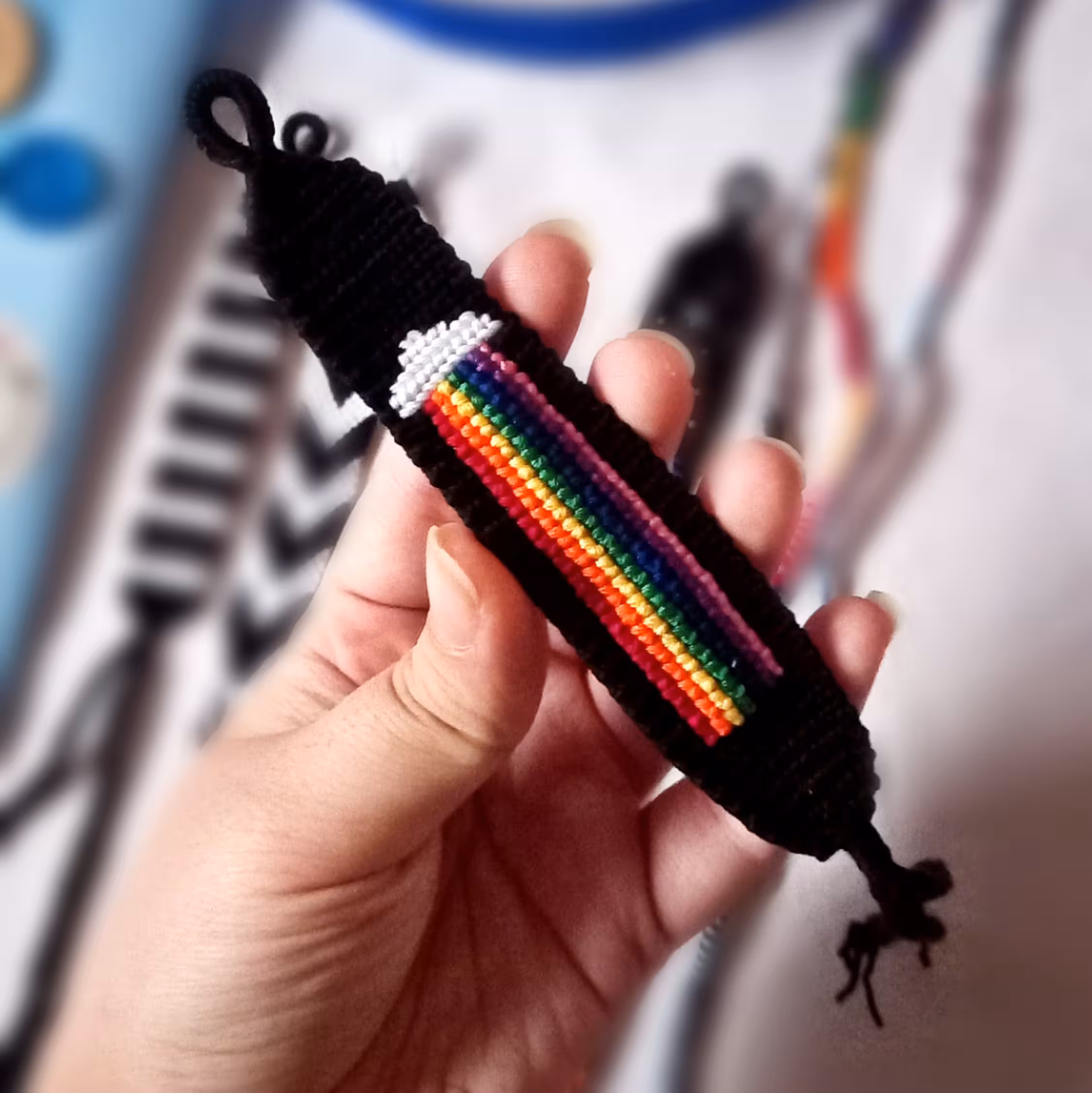 دستبند دوستی بافت طرح ابری رنگین کمونی 