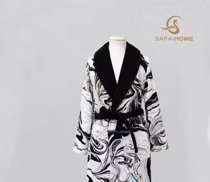 حوله تن پوش زنانه پودایران طرح پروا مشکی سایز لارج