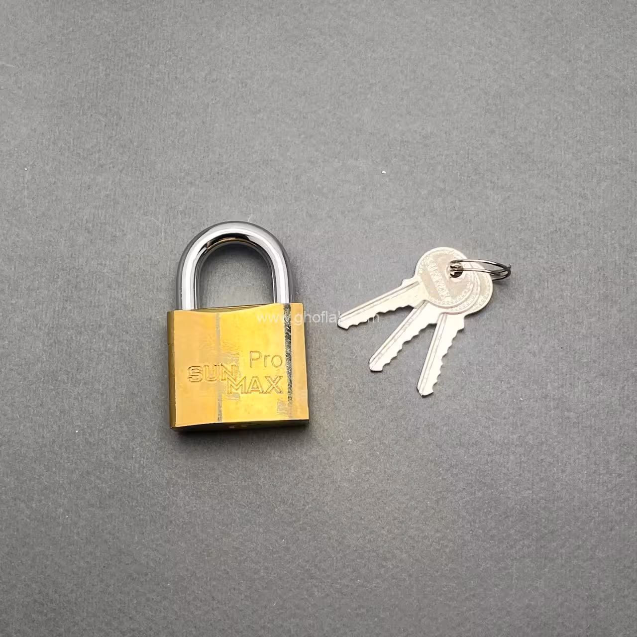 قفل آویز سانمکس دو زبانه سایز 50 – قفل ضد برش و ضد زنگ