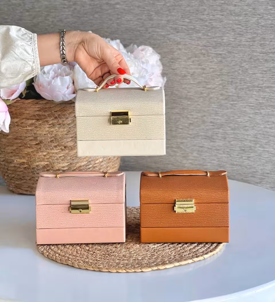 جعبه جواهرات دسته دار کد 6712