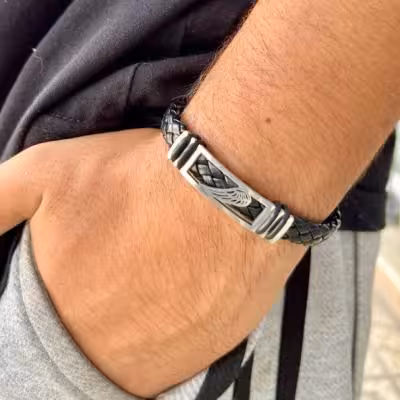 دستبند طرح چرمی