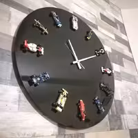 ساعت دیواری چوبی رزینی طرح ماشین قطر 60