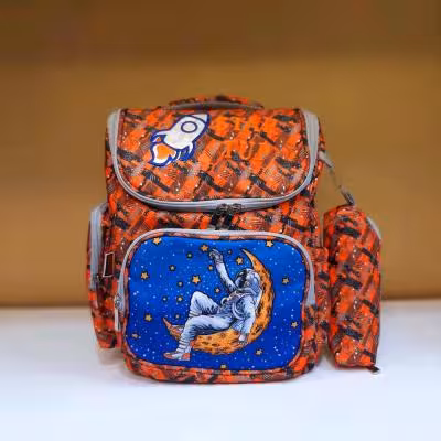 کوله پشتی فضانورد صندوقی