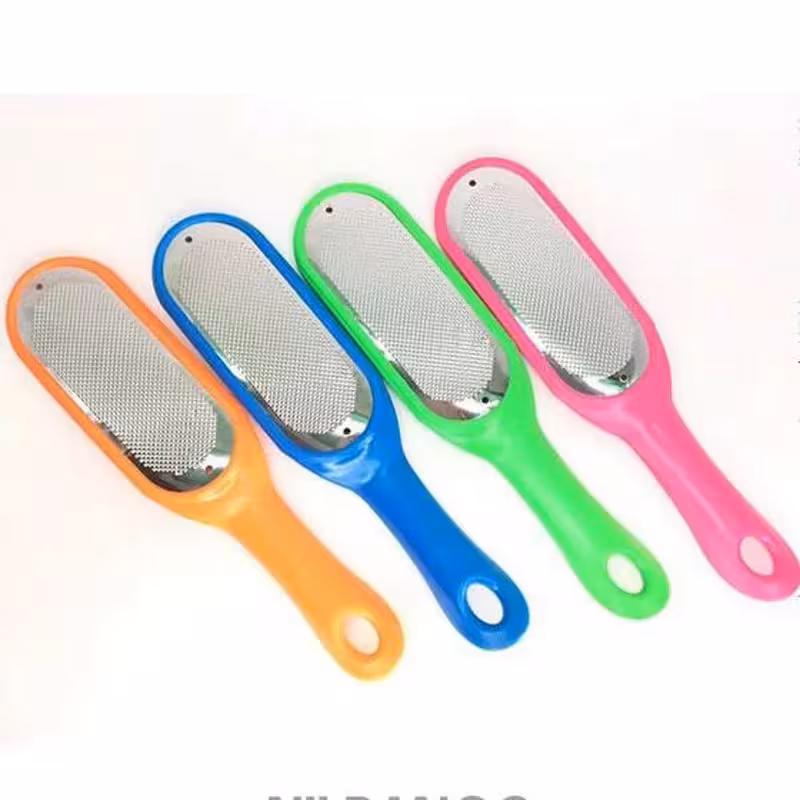 سوهان کف پا پلاستیکی با تیغه استیل سیل استار مدل p12 Silstar در 4 رنگ