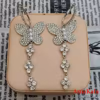 گوشواره جواهری مدل آویز نگیندار نقره ای کد GSH152156W