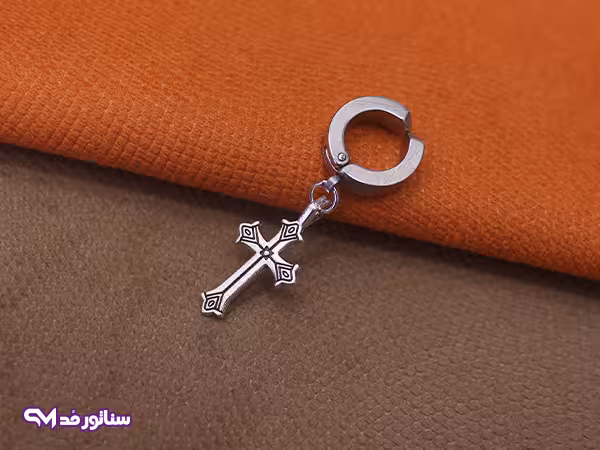 گوشواره مردانه چفتی طرح صلیب G5204