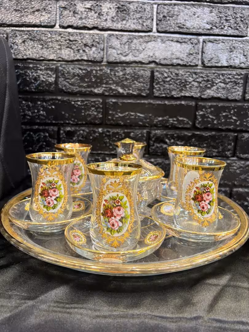 سرویس استکان و نعلبکی طلایی گلدار