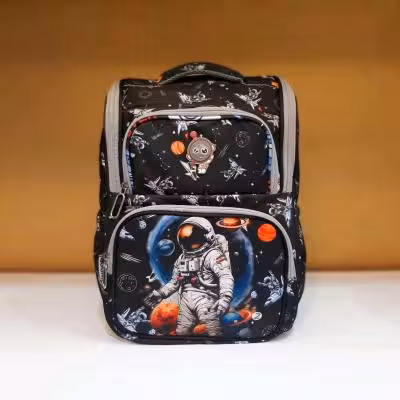 کوله پشتی فضانورد صندوقی انگلیسی