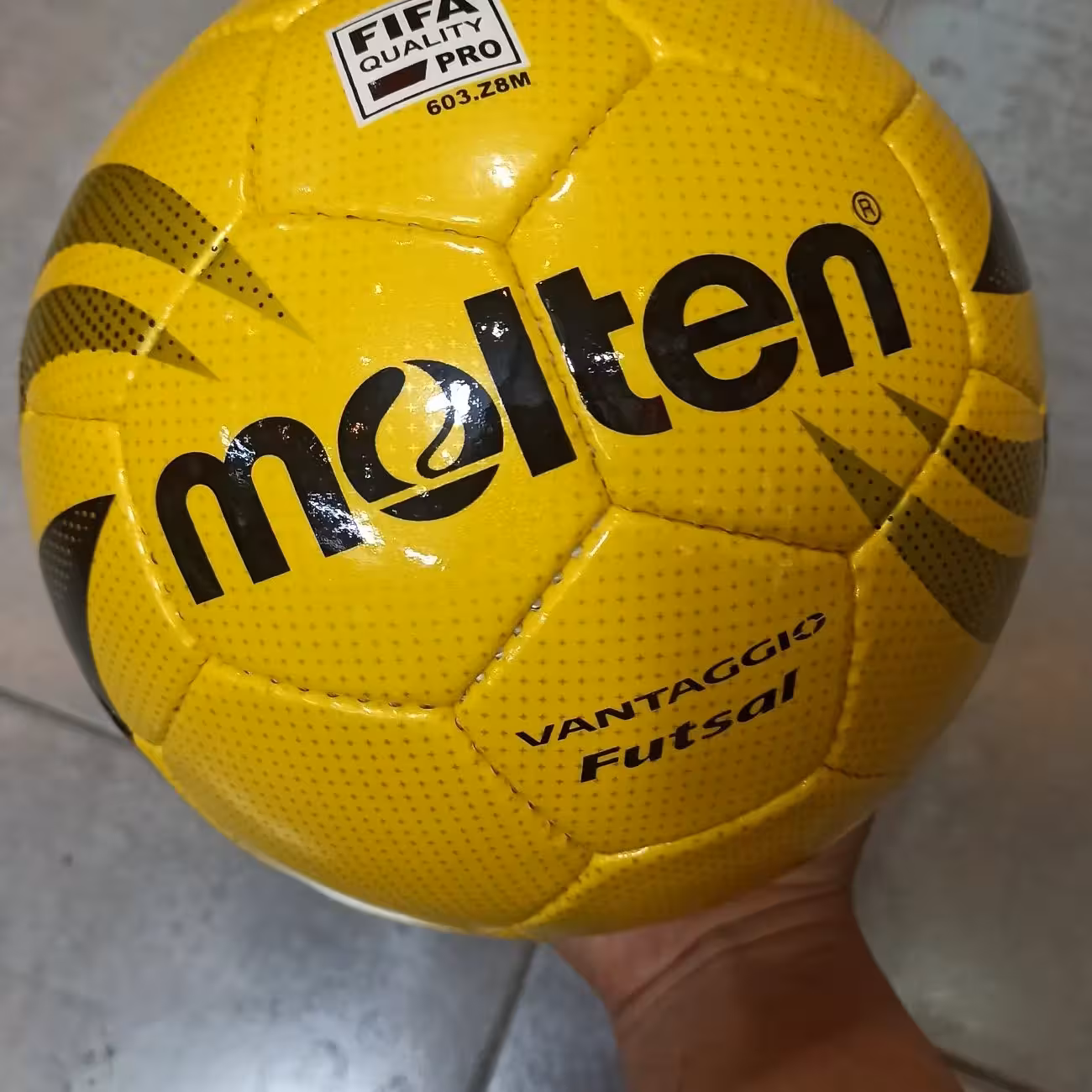 توپ فوتسال مولتن اورجینال