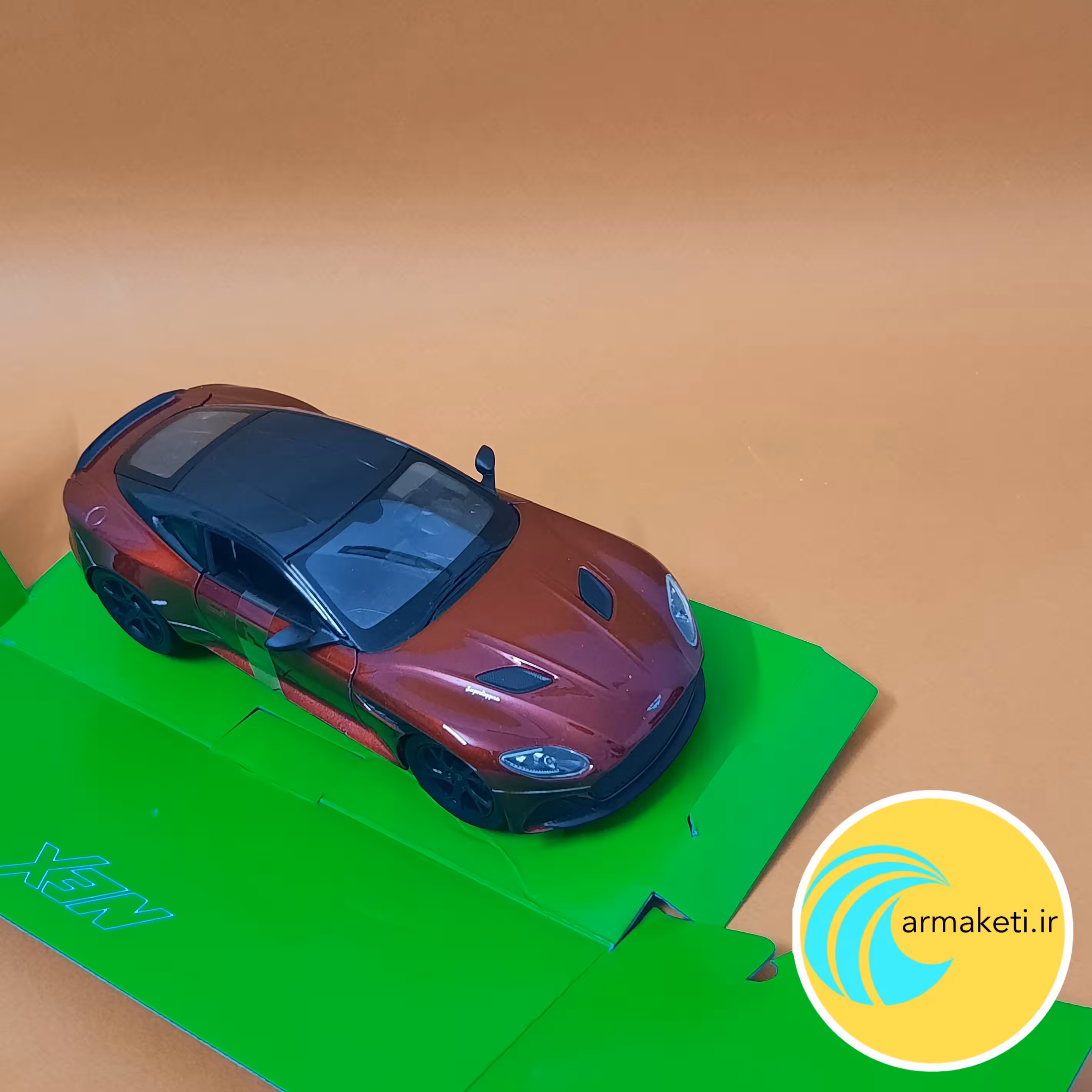 ماکت آستون مارتین فلزی قرمز ویلی