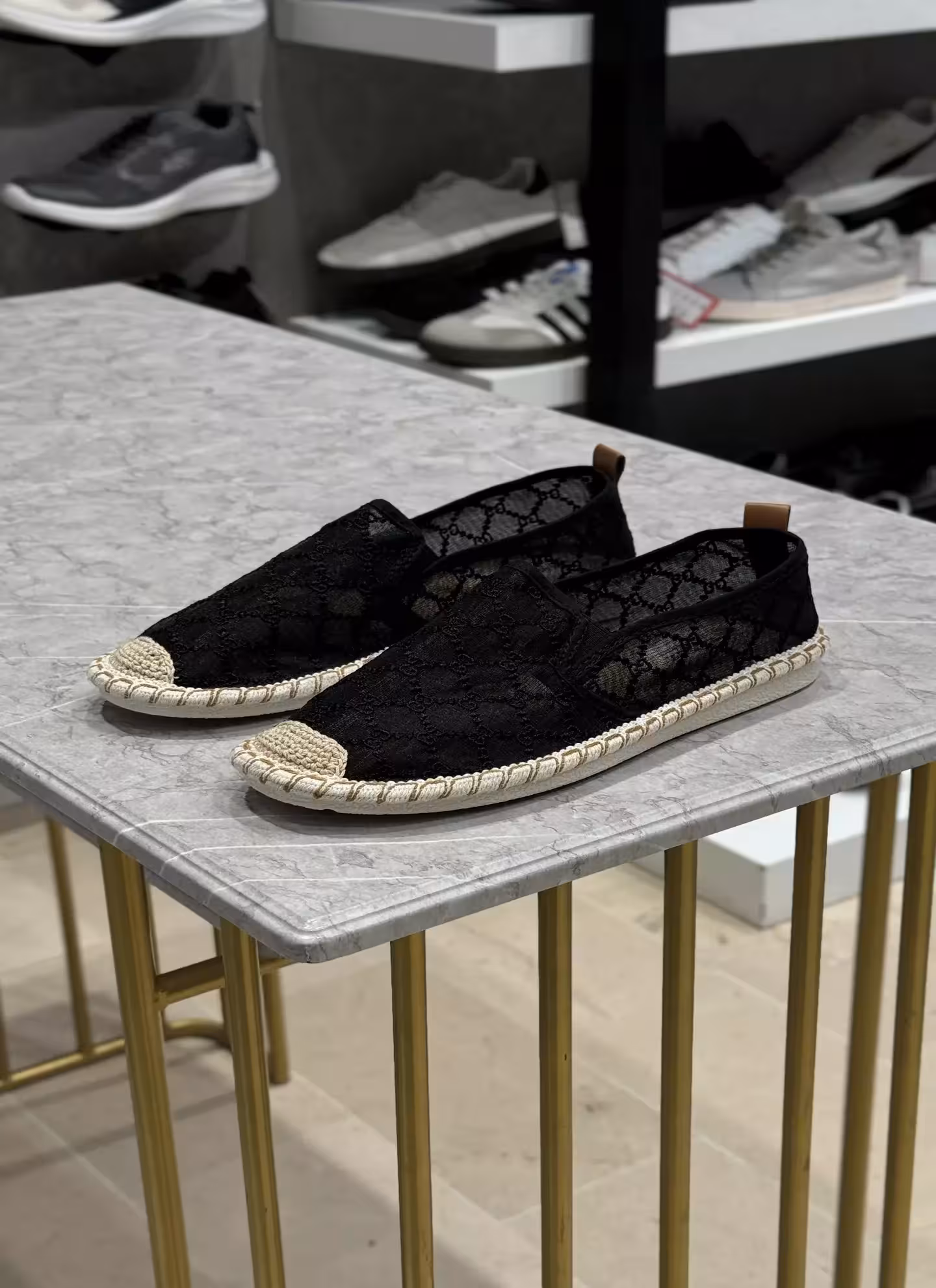 ونس کنفی وارداتی طبی کد m5652 رنگ مشکی سایز40