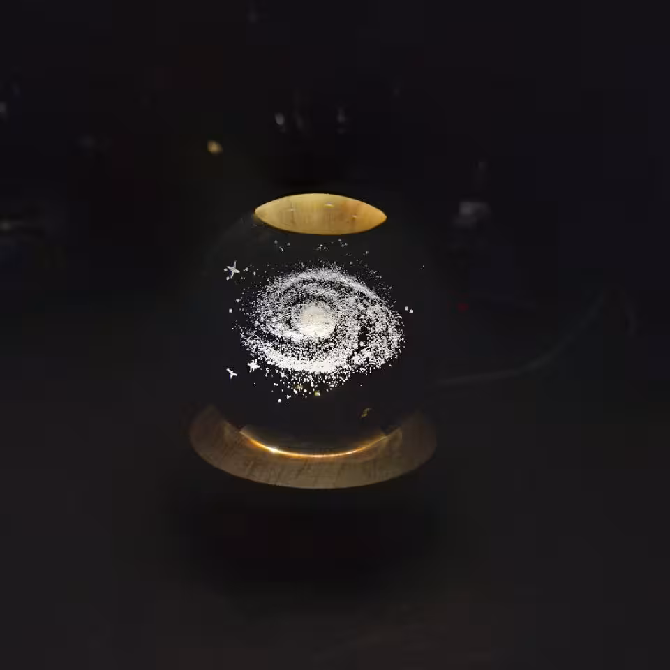 گوی کریستالی طرح کهکشان راه شیری سایز 6 کد T 17