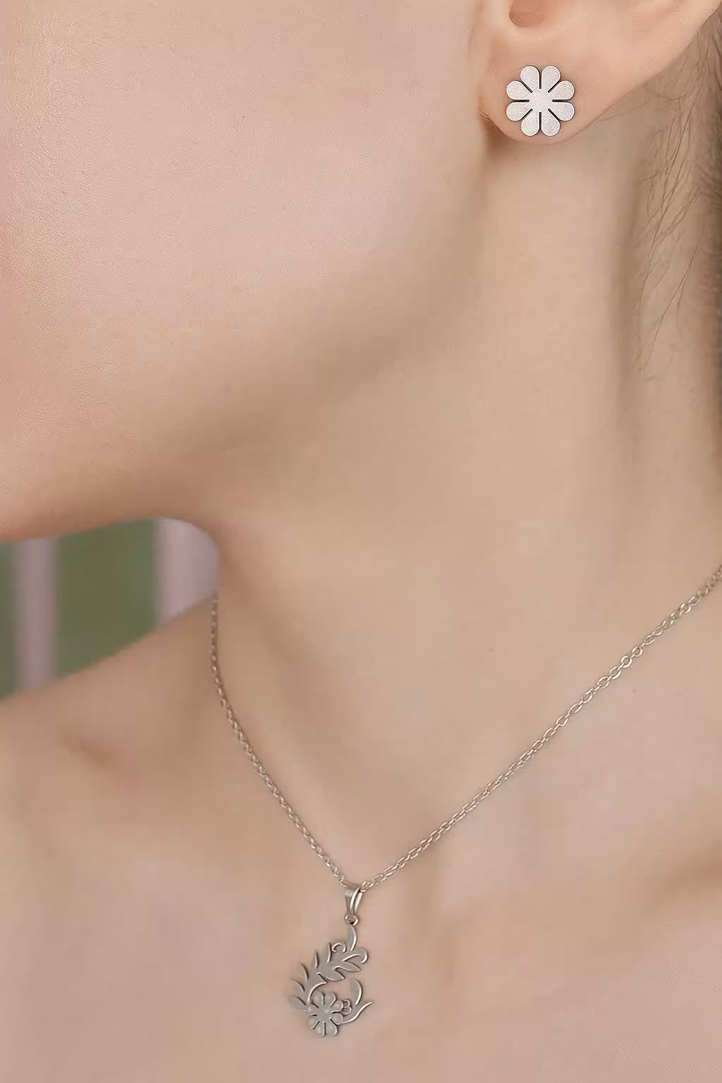 نیم ست استیل نقره ای گل سه بعدی