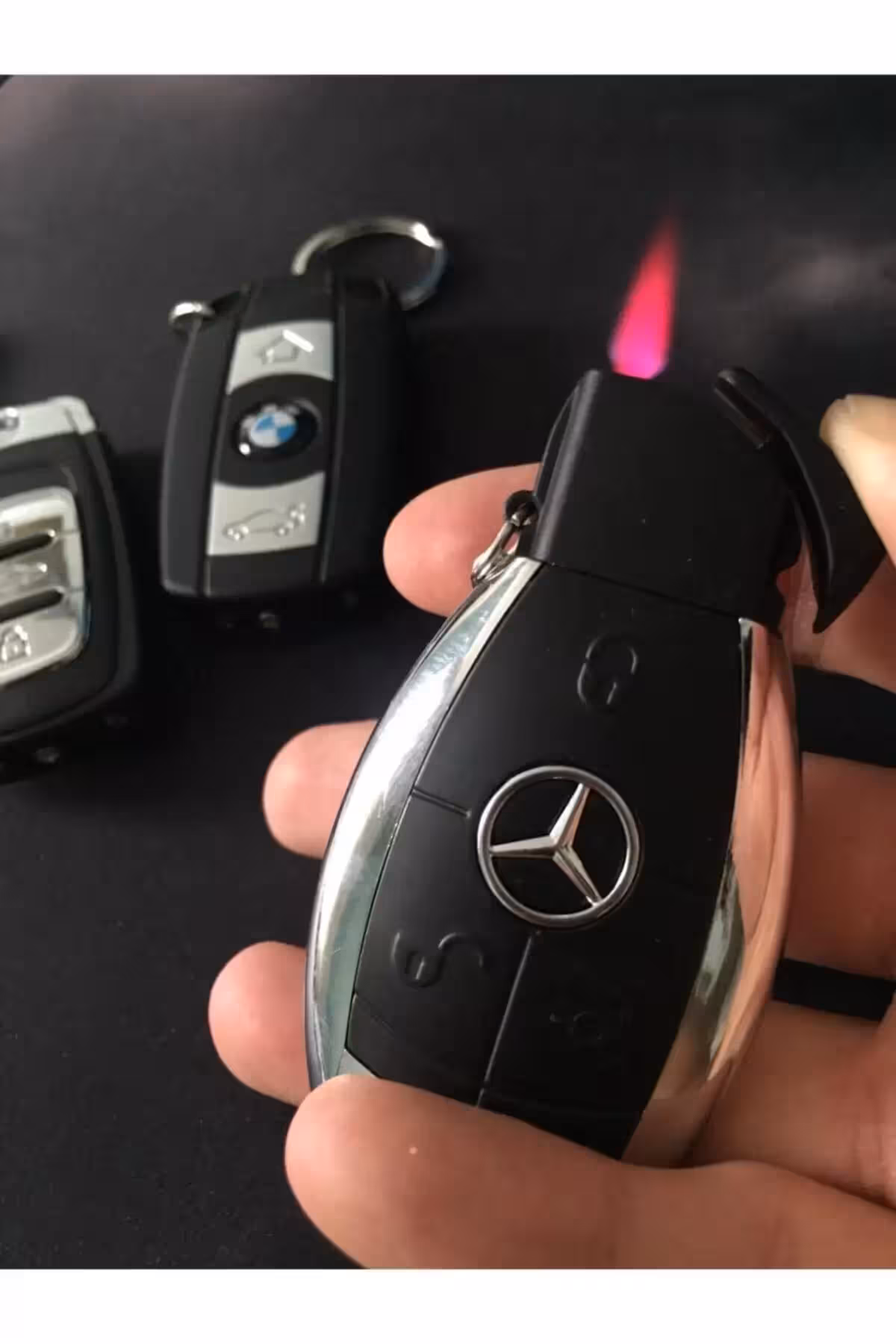 مجموعه کلید، فندک و figura کنترلی اتومبیل با نشان مرسدس - 8439