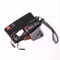 کیف کلاچ SKINARMA FARDEL Clutch Bag - فروشگاه اسپيگن ایران