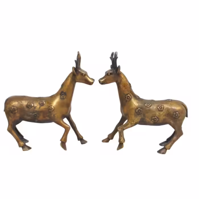 مجسمه گوزن برنزی