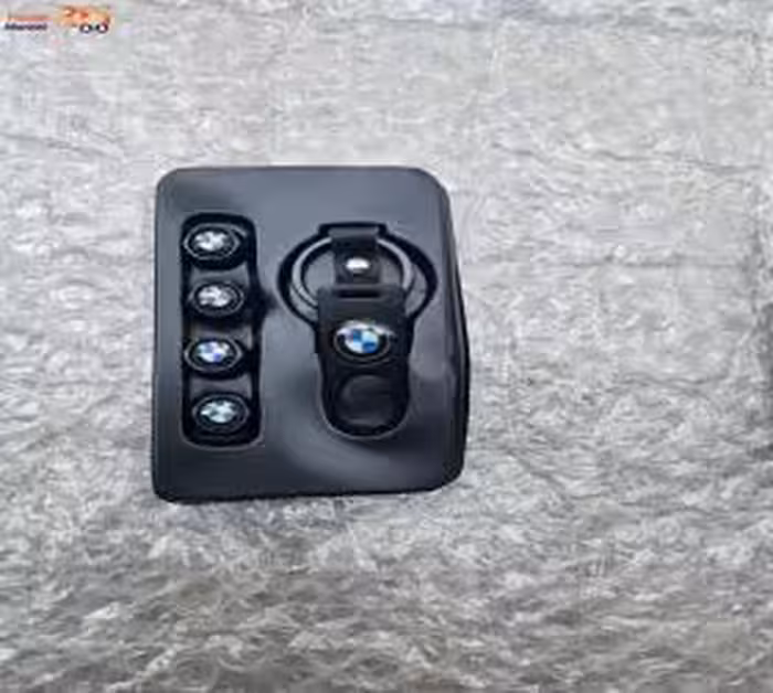 ست سروالف و جاسویچی طرح بی ام و برای تمام خوردوها BMW