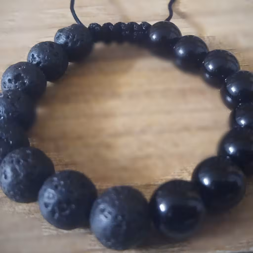 دستبند لاوا و اونیکس 