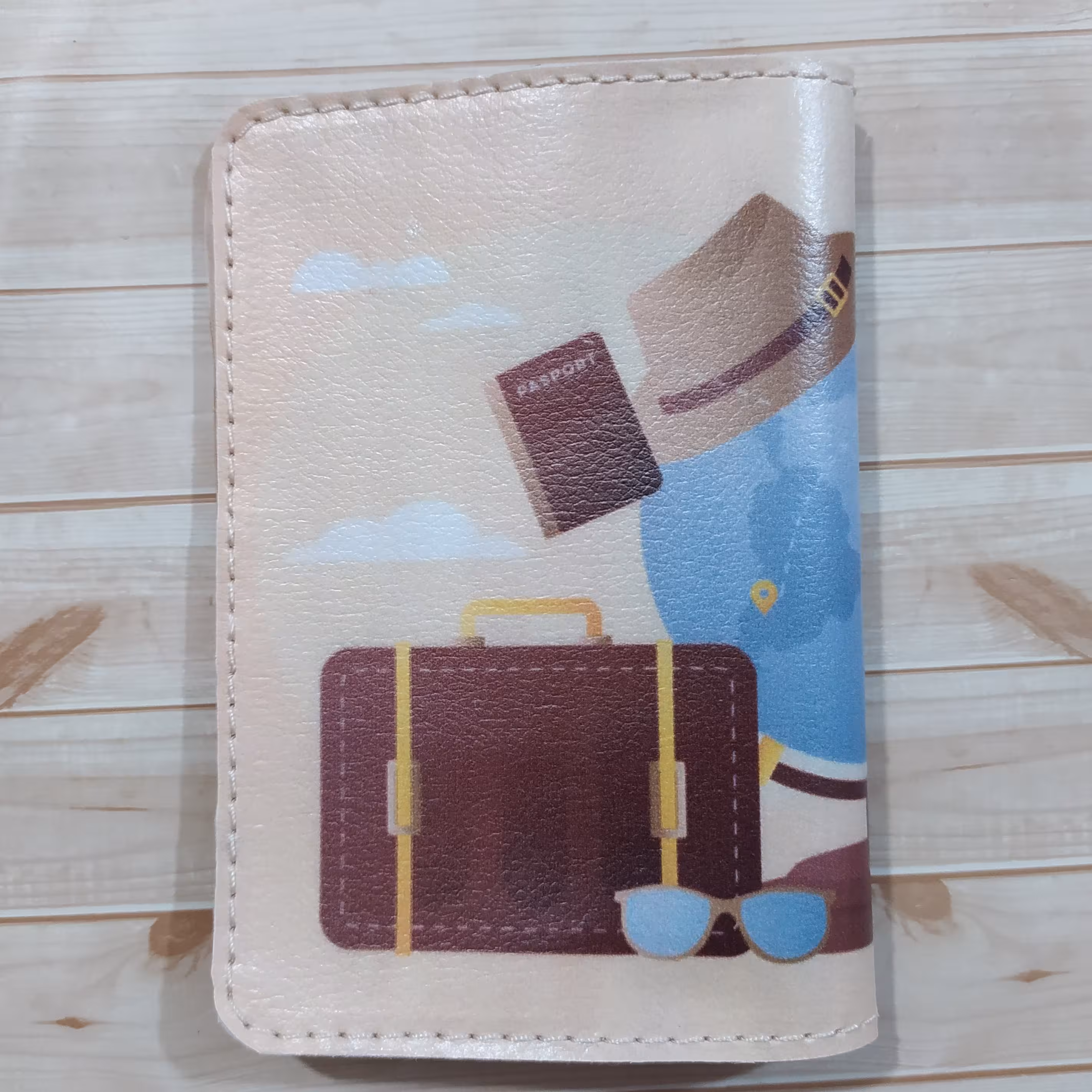 جلد شناسنامه چمدان و تعطیلات و کاور شناسنامه  جدید چرم و پاسپورت   چرم  دو رو چرم 